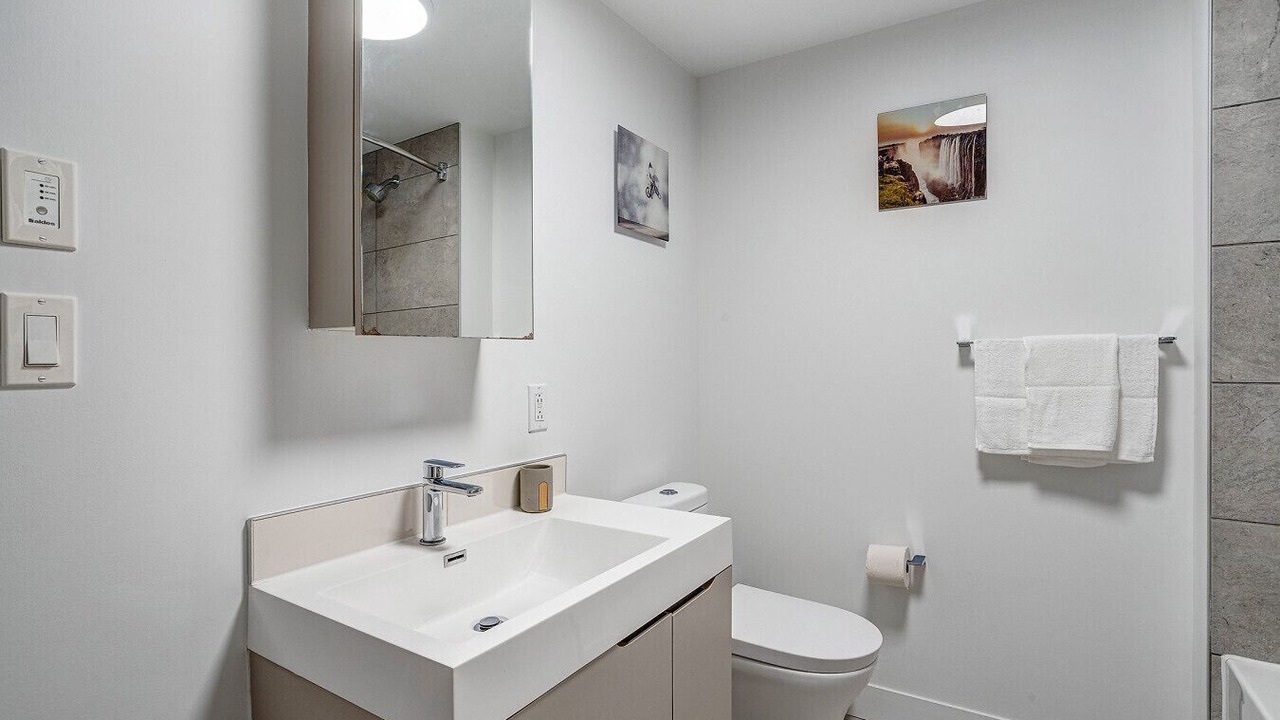 Photo of Bathroom in International District