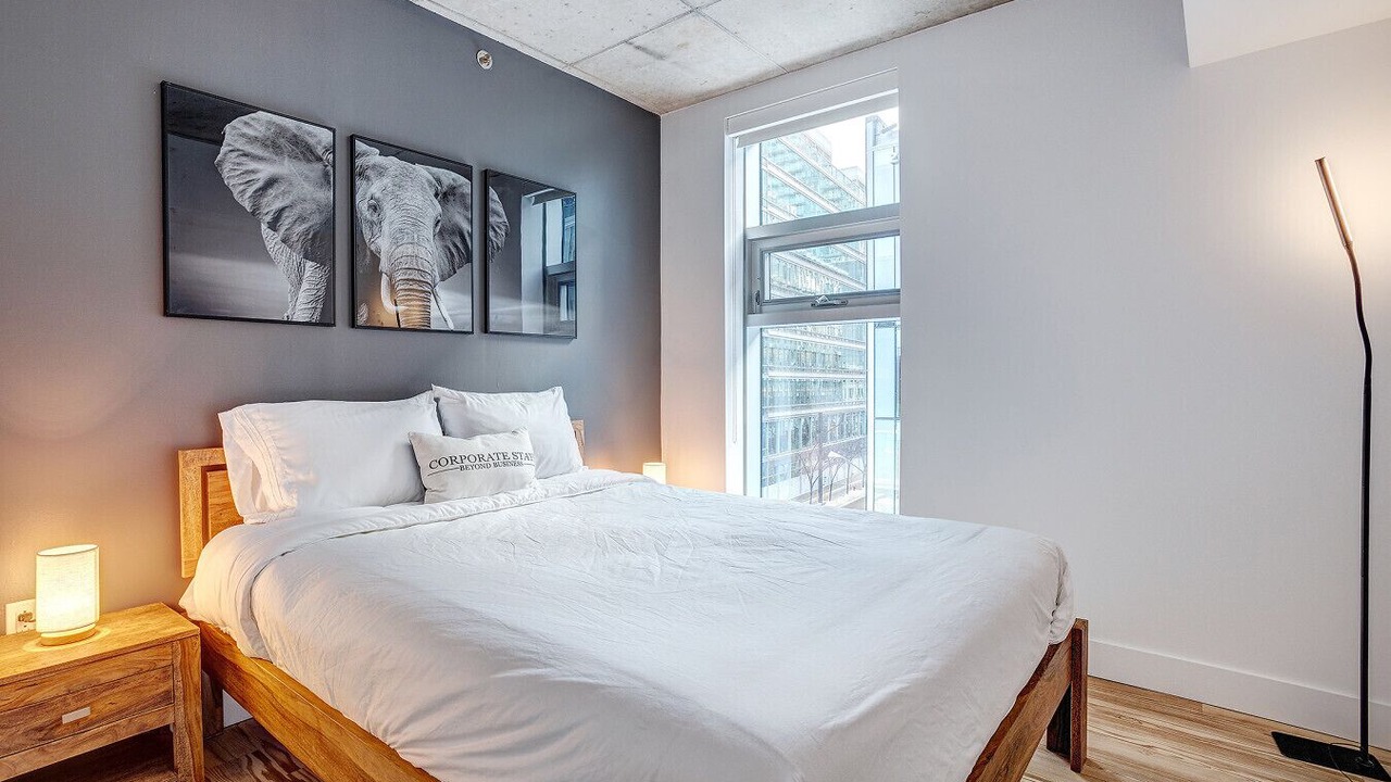Photo of Bedroom in International District