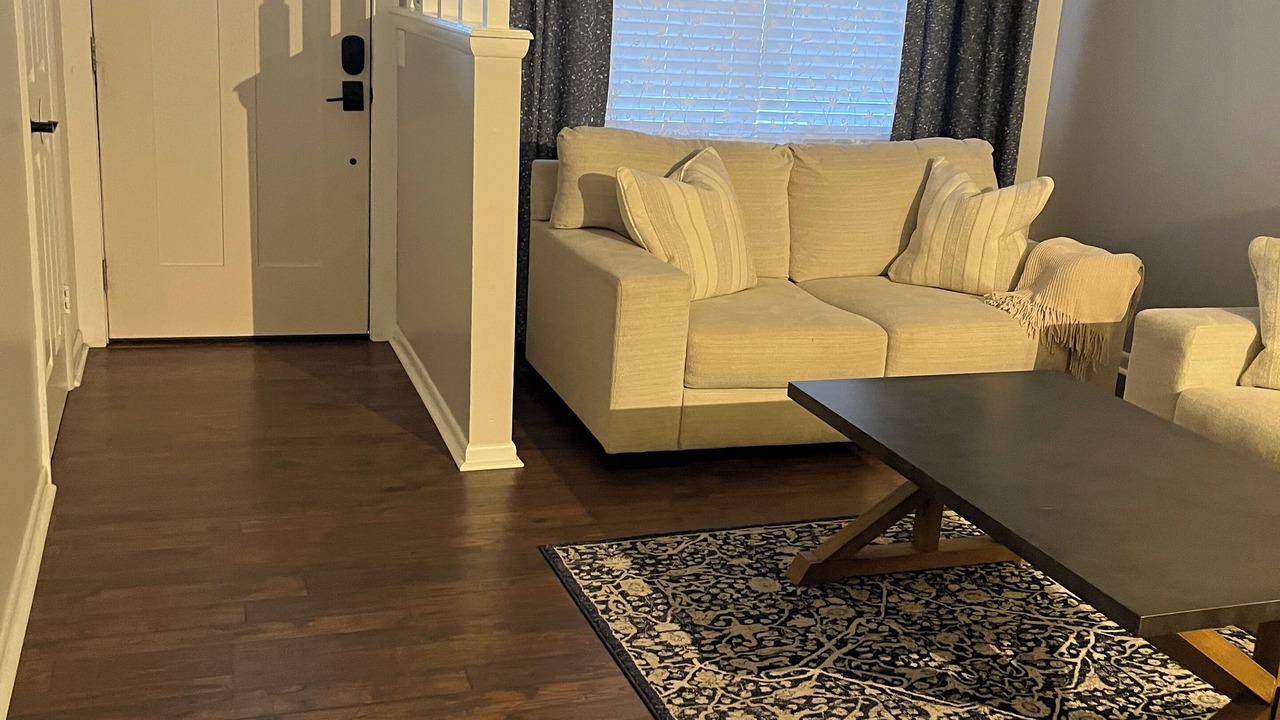 Photo of Livingroom in Broken Arrow