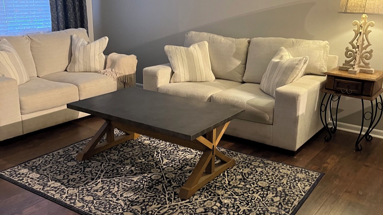 Photo of Livingroom in Broken Arrow