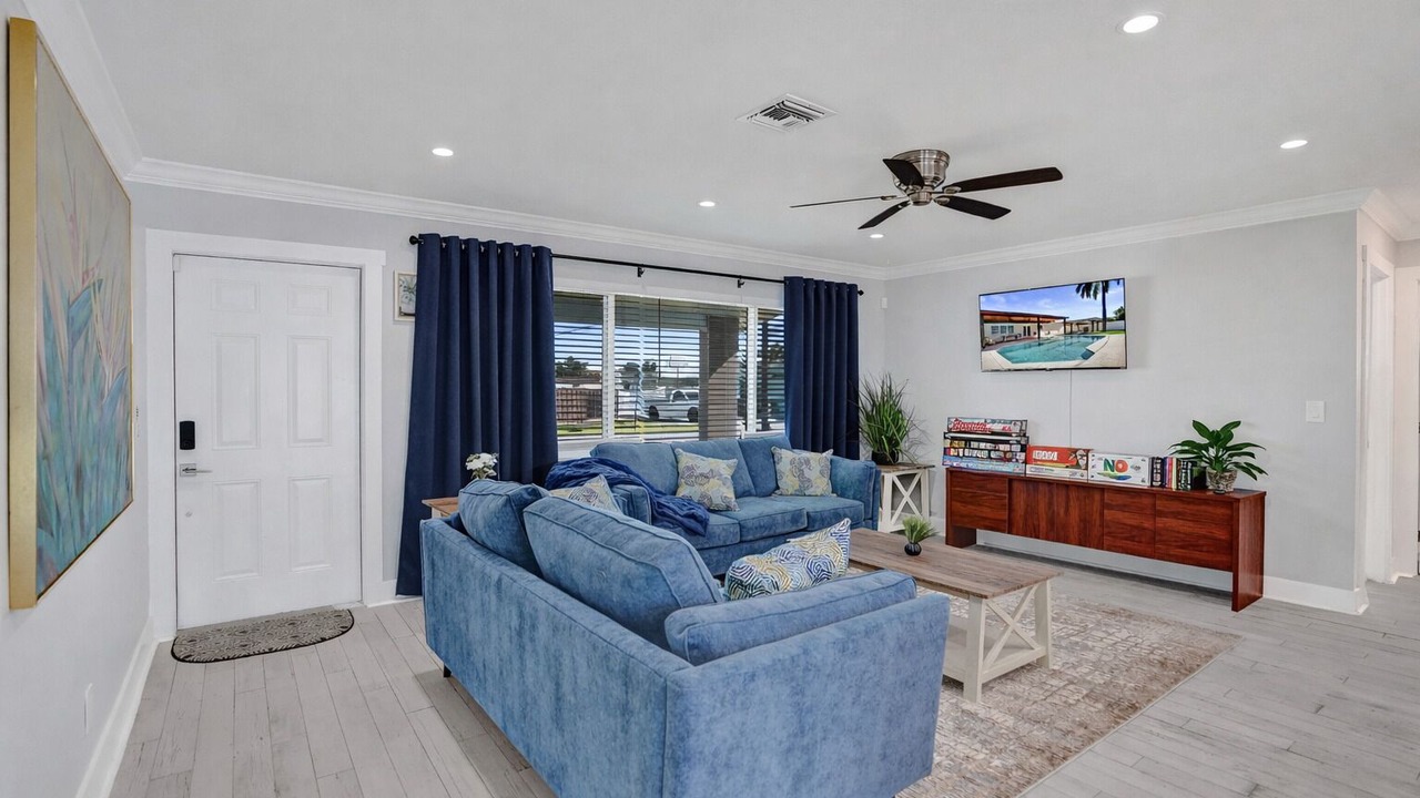 Photo of Livingroom in Deerfield Beach