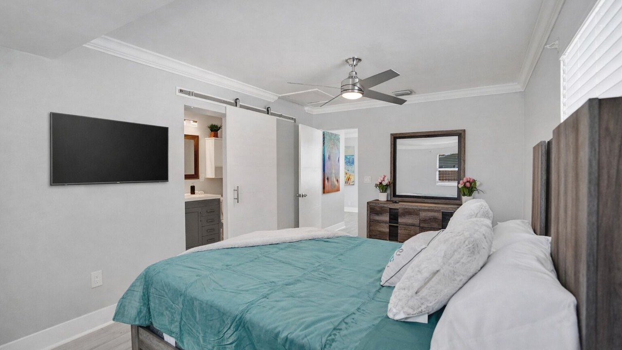 Photo of Bedroom in Deerfield Beach
