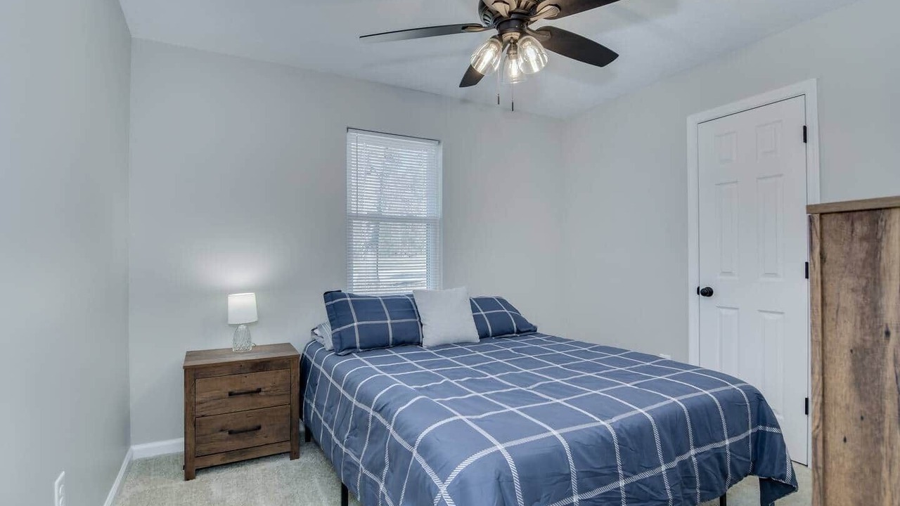Photo of Bedroom in Peach Orchard