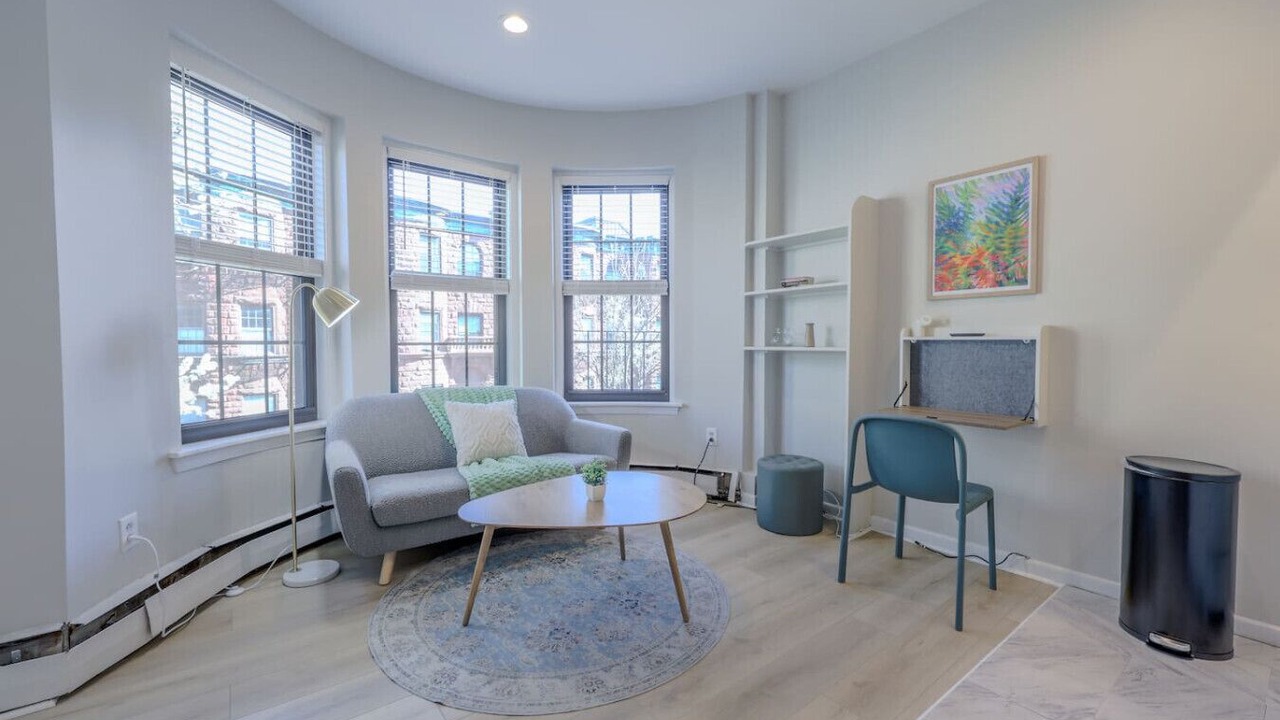 Photo of Livingroom in Prudential - St. Botolph