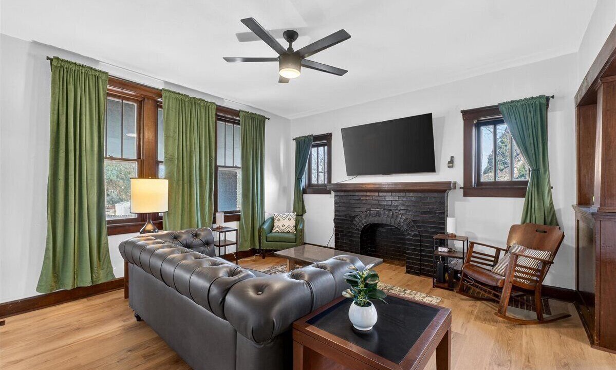Photo of Bedroom in Belleville
