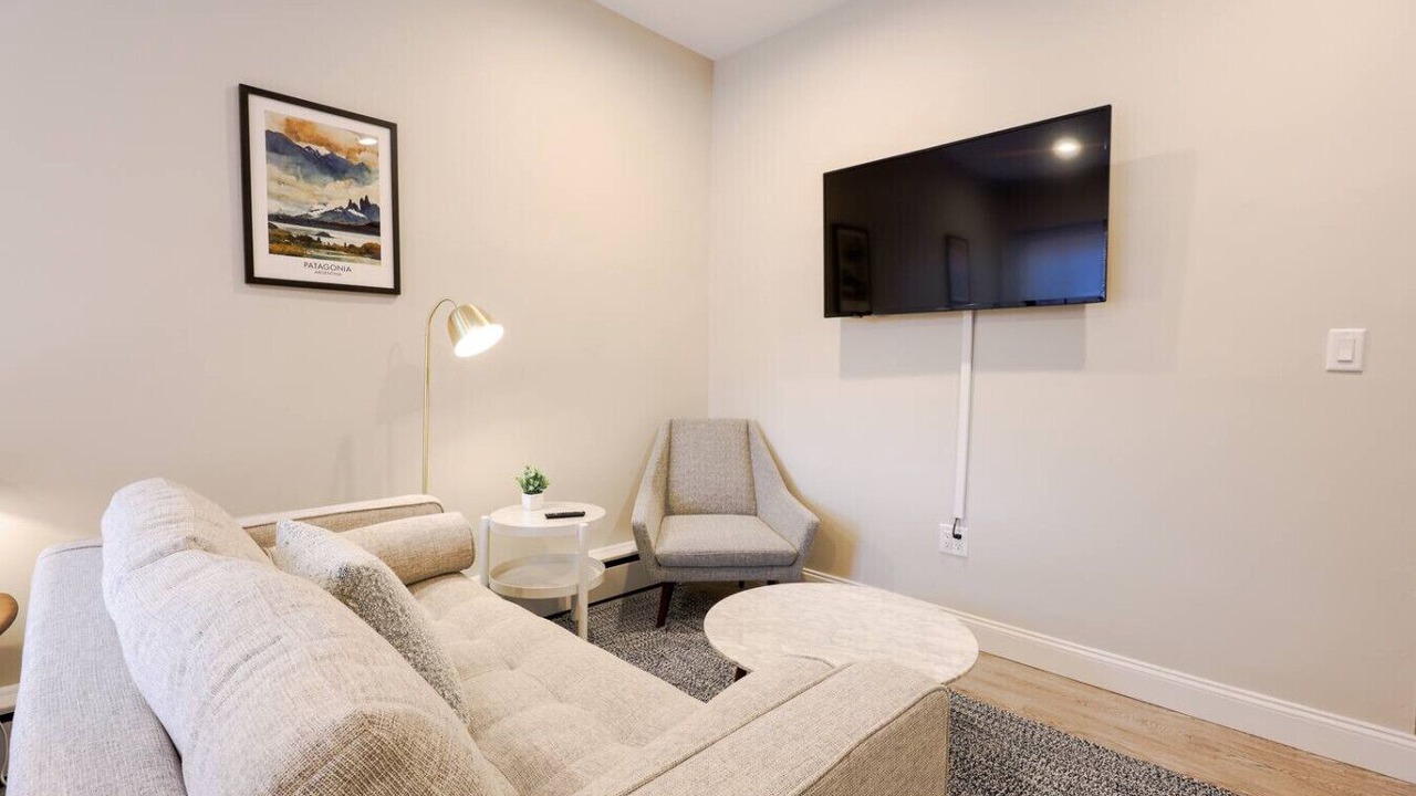 Photo of Livingroom in Prudential - St. Botolph