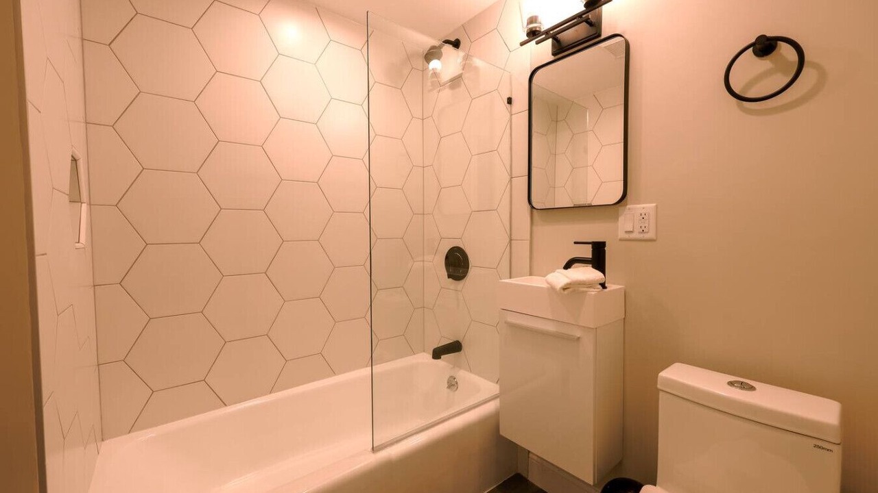 Photo of Bathroom in Prudential - St. Botolph