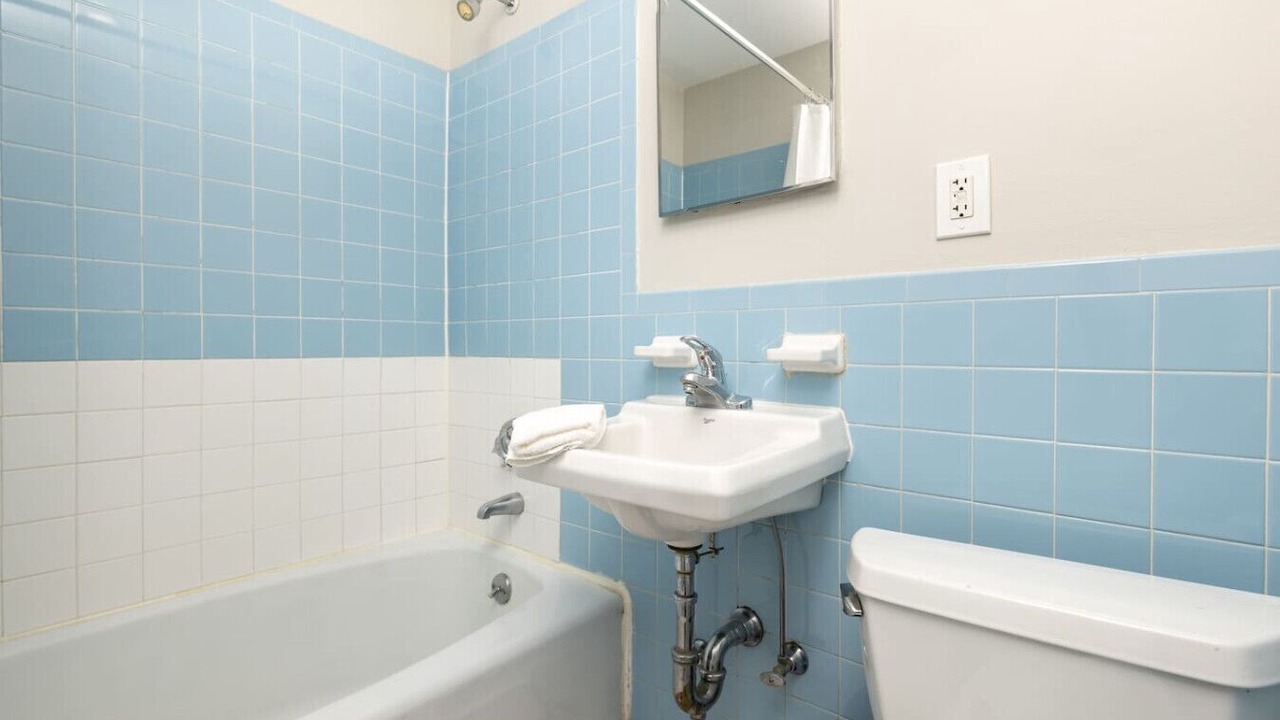 Photo of Bathroom in Prudential - St. Botolph