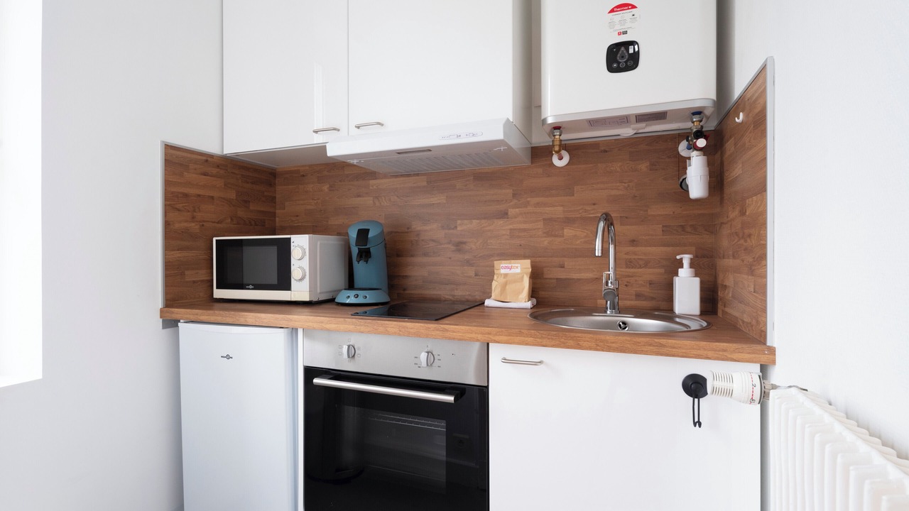 Photo of Kitchen in Poincare - Foch - Anatole France - Croix de Bourgogne