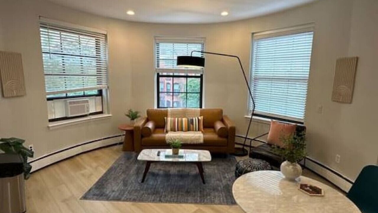 Photo of Livingroom in Prudential - St. Botolph