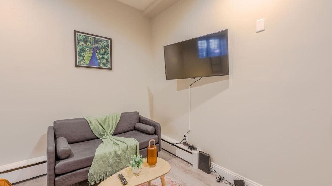 Photo of Livingroom in Prudential - St. Botolph