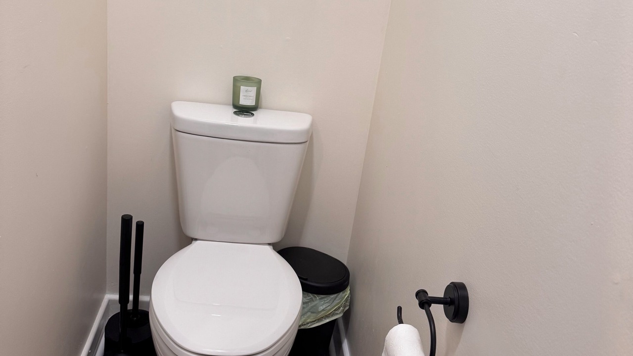 Photo of Bathroom in Lafayette Square