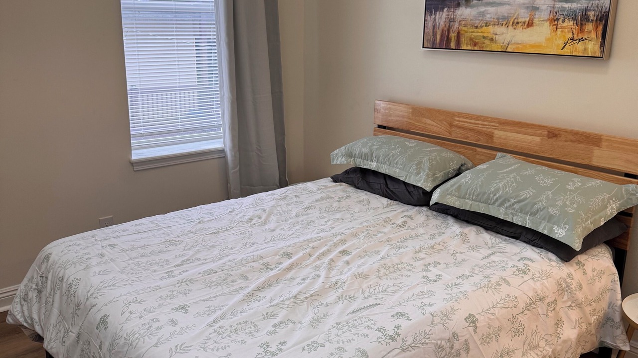 Photo of Bedroom in Lafayette Square