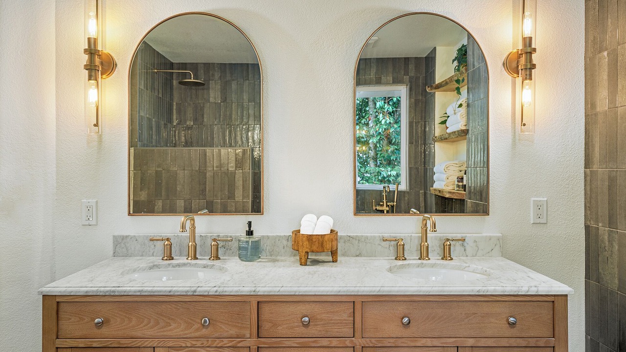 Photo of Bathroom in Lakewood