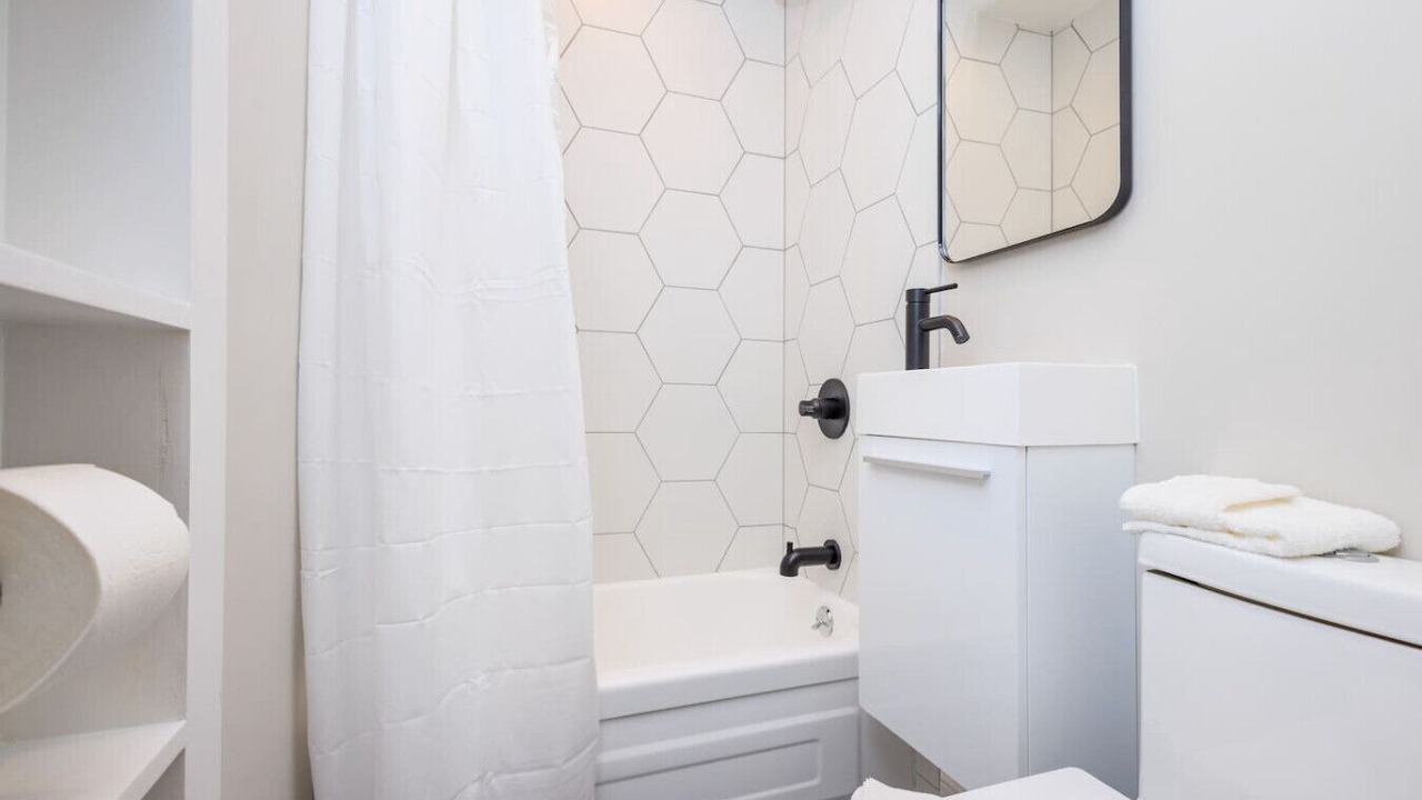 Photo of Bathroom in Prudential - St. Botolph