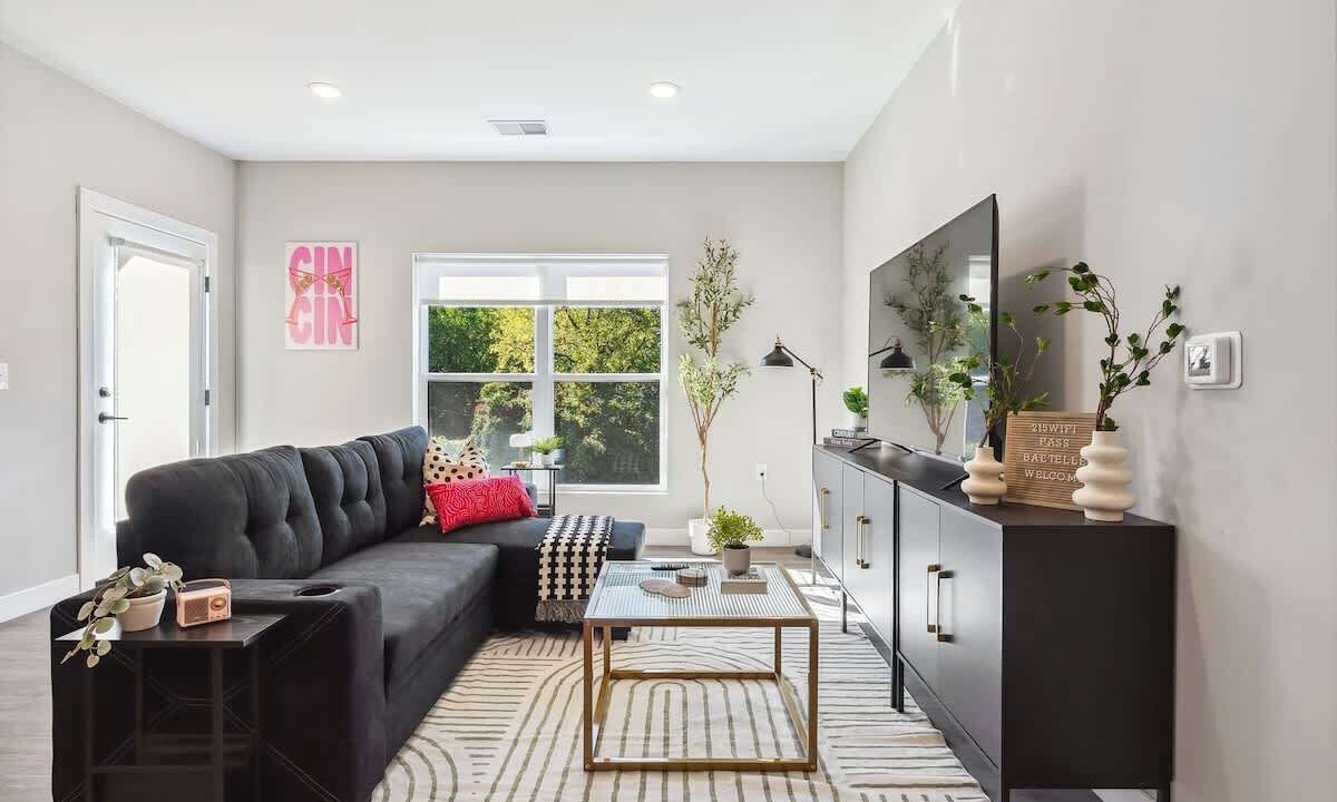 Photo of Livingroom in Olde Towne East