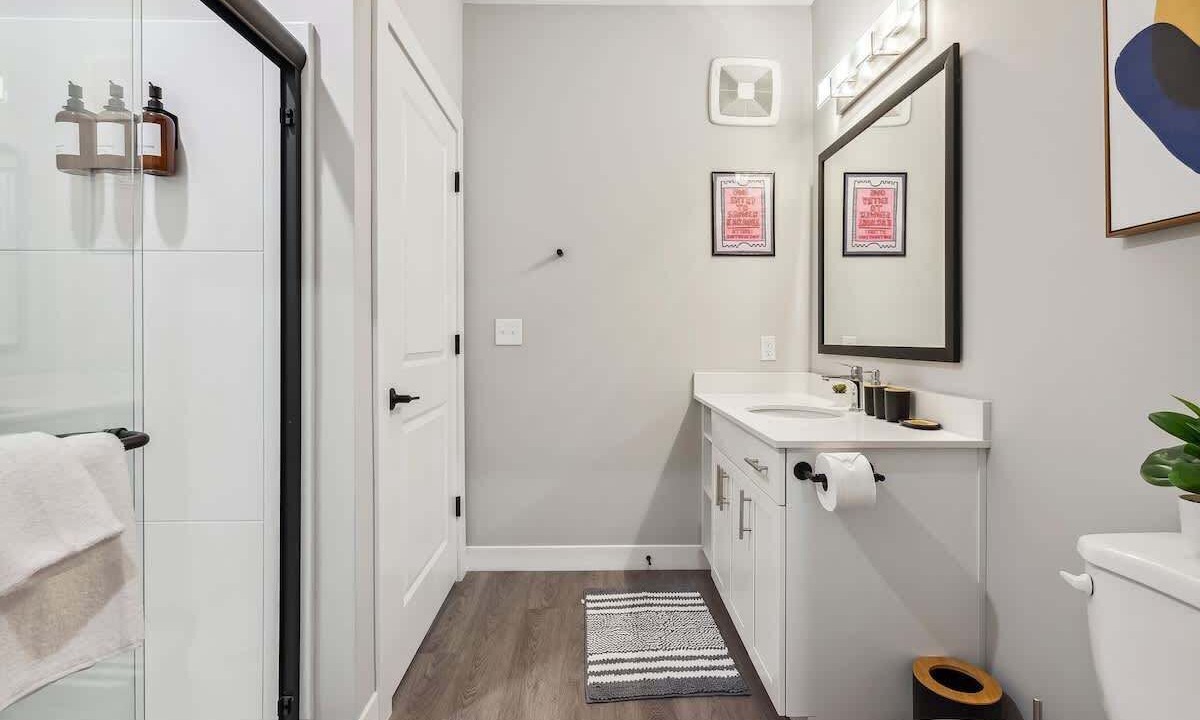 Photo of Bathroom in Olde Towne East