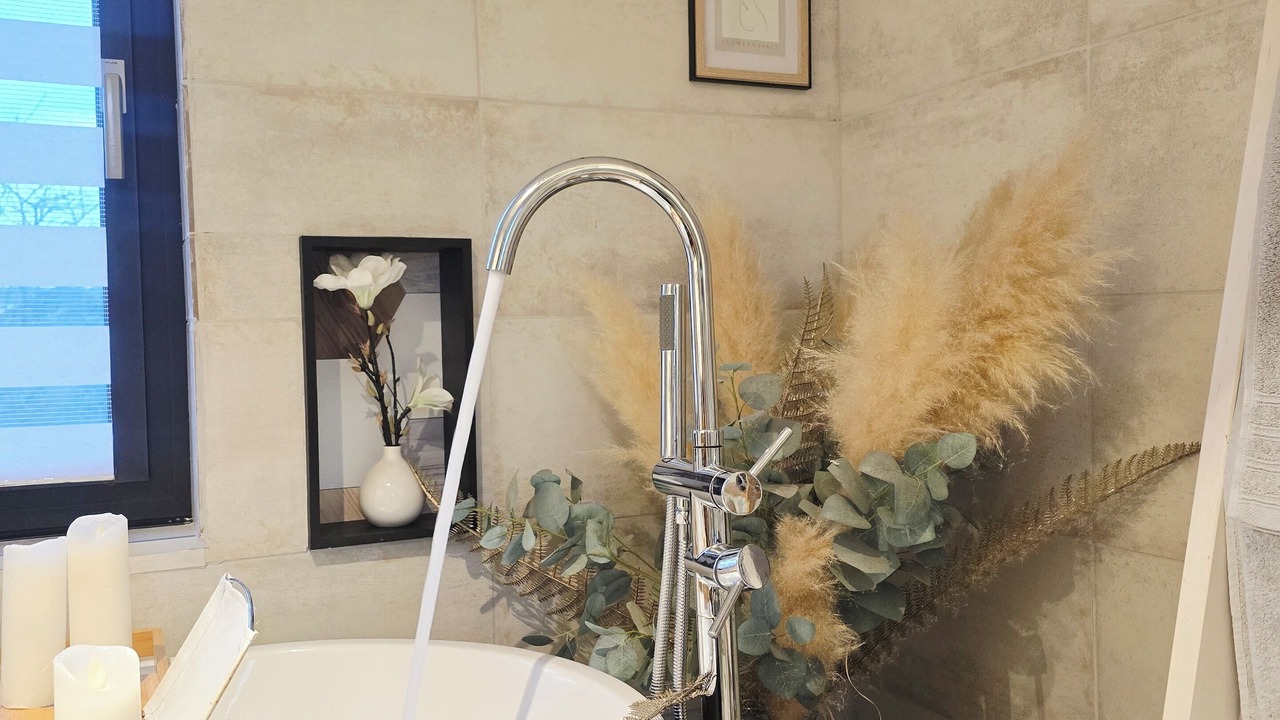 Photo of Bathroom in Arelaune-en-Seine
