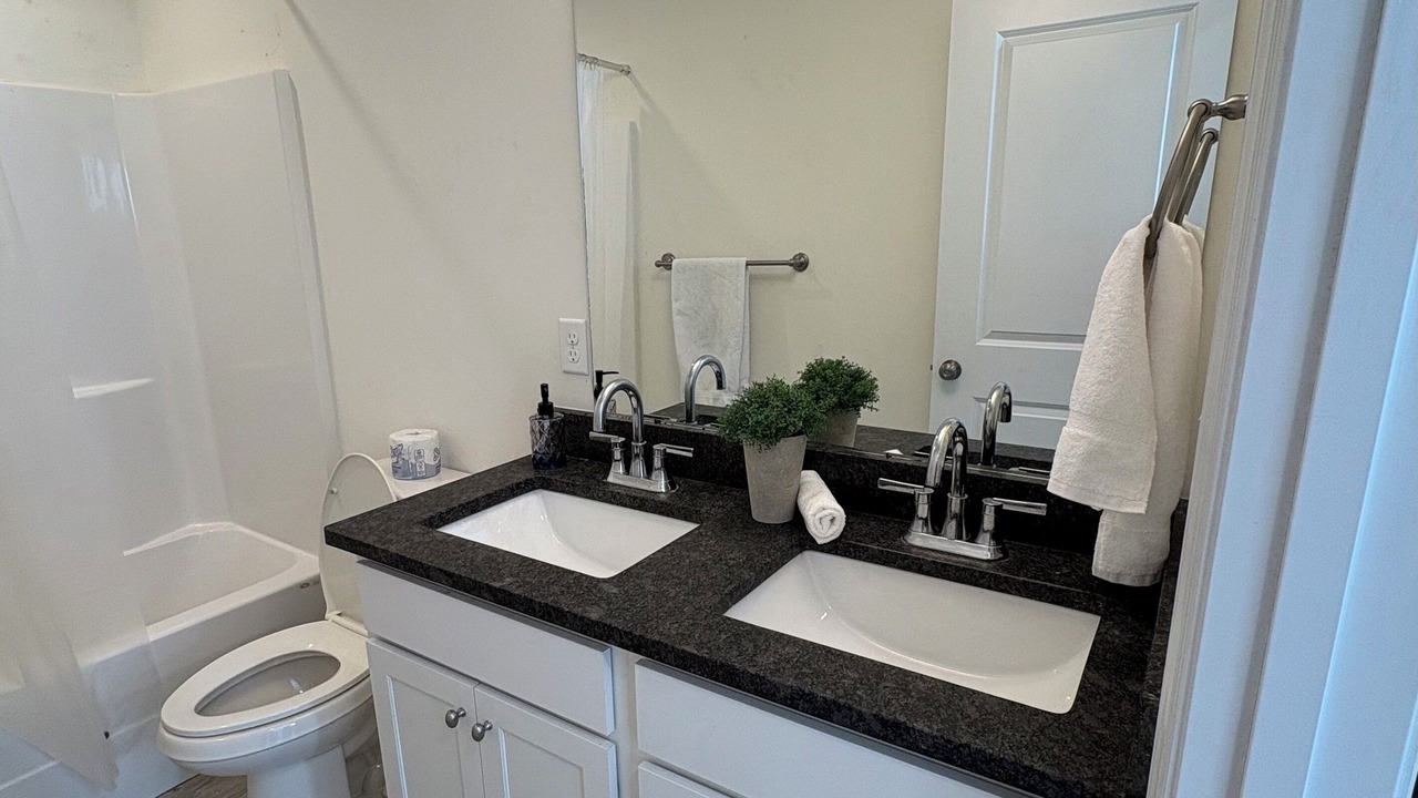 Photo of Bathroom in Lupton City