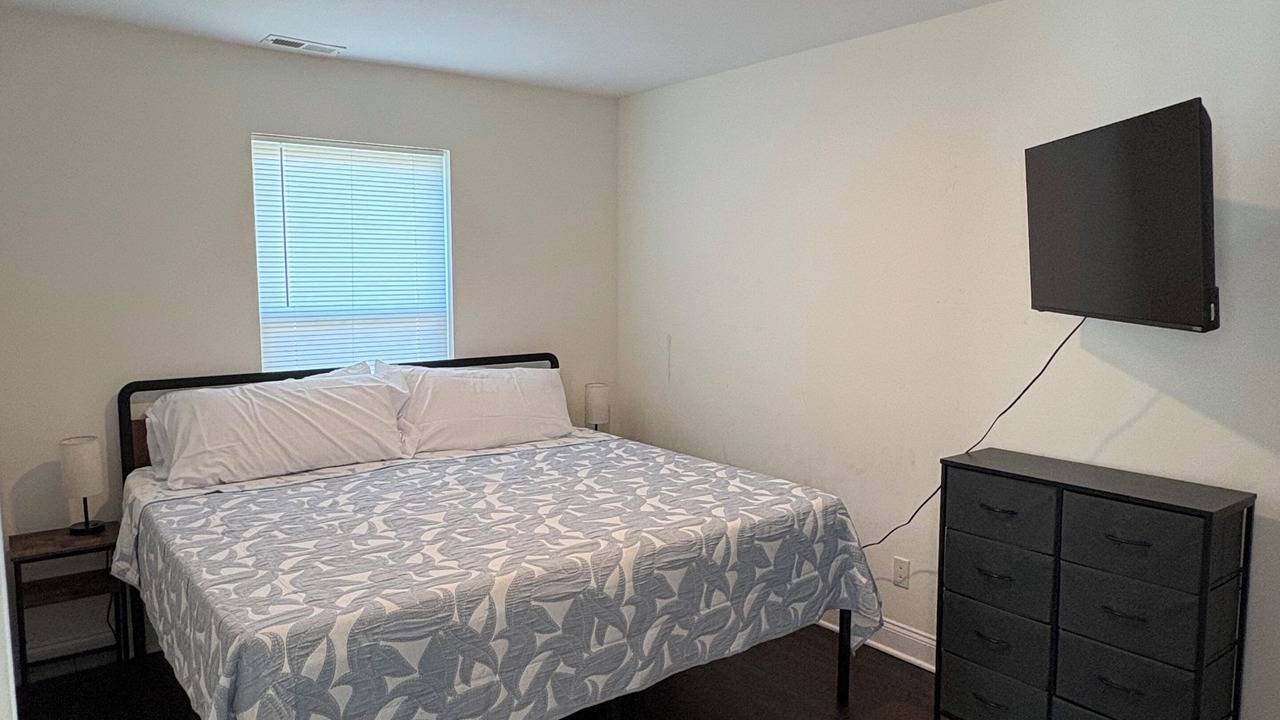 Photo of Bedroom in Lupton City