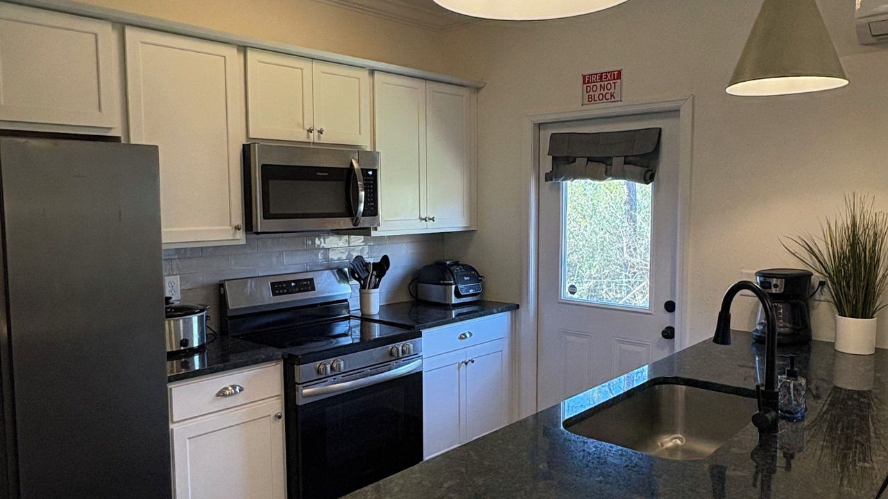 Photo of Kitchen in Lupton City