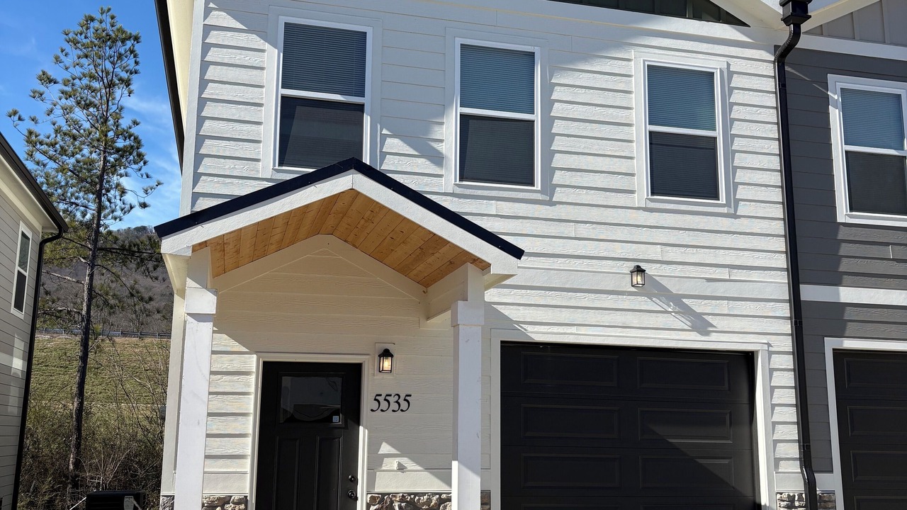 Photo of Outdoor in Lupton City