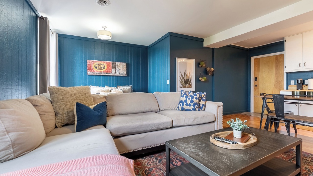 Photo of Livingroom in Livingston