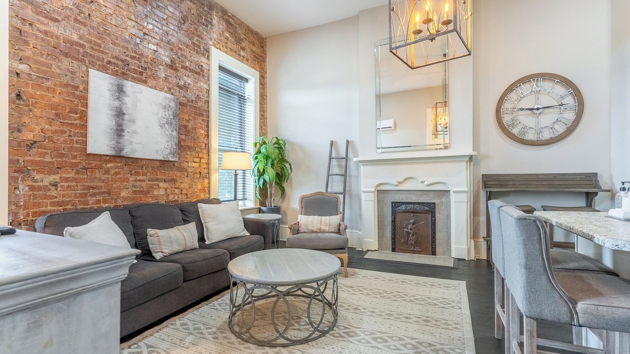 Photo of Livingroom in Livingston