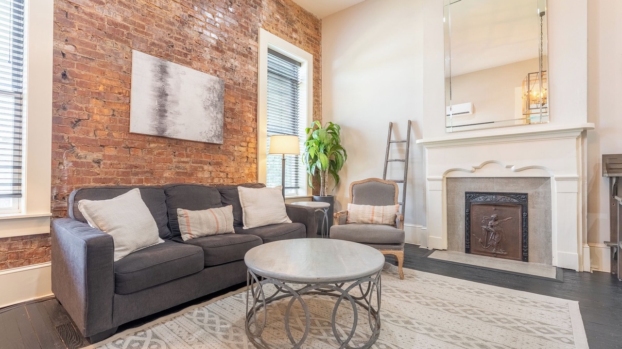 Photo of Livingroom in Livingston