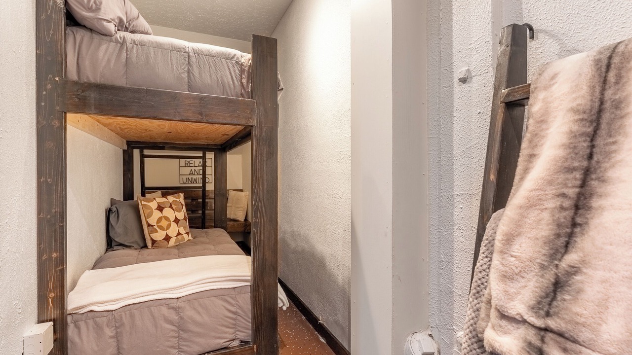 Photo of Bedroom in Livingston