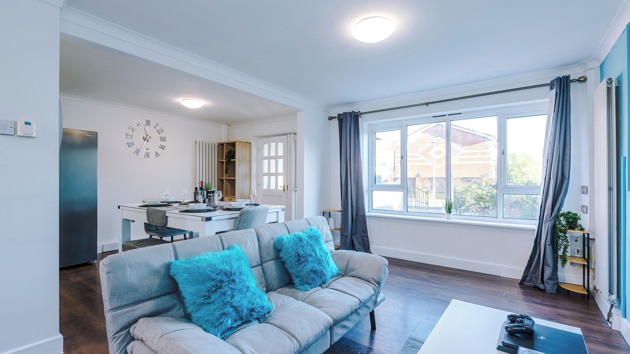 Photo of Livingroom in Warrington