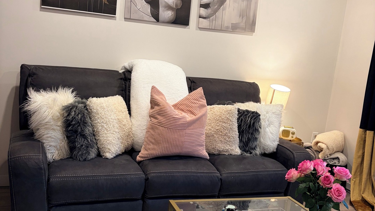 Photo of Livingroom in Talbot's Corner