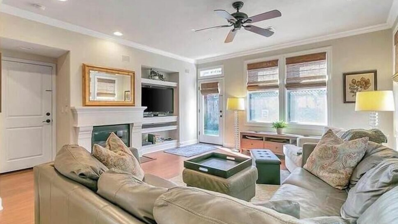 Photo of Livingroom in Napa