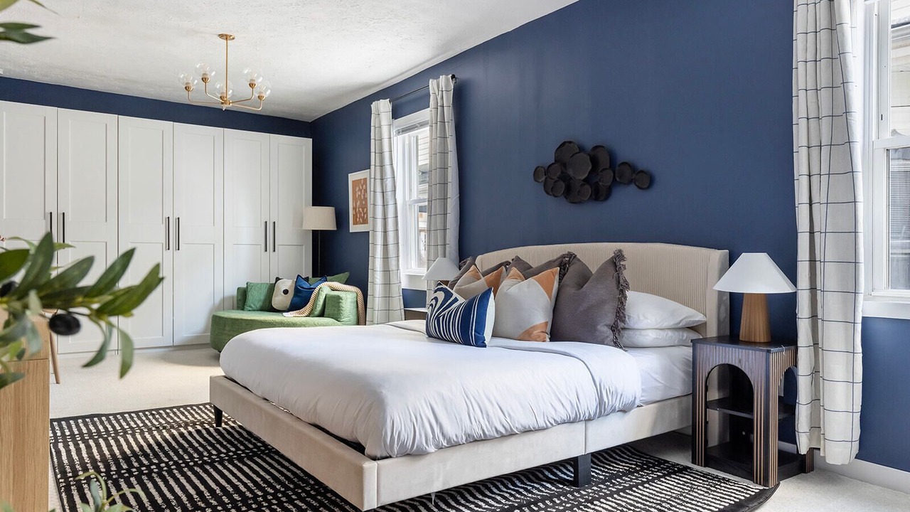 Photo of Bedroom in Detroit - Shoreway