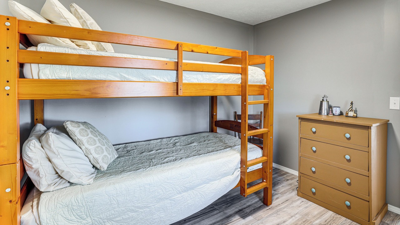 Photo of Bedroom in Shell Knob