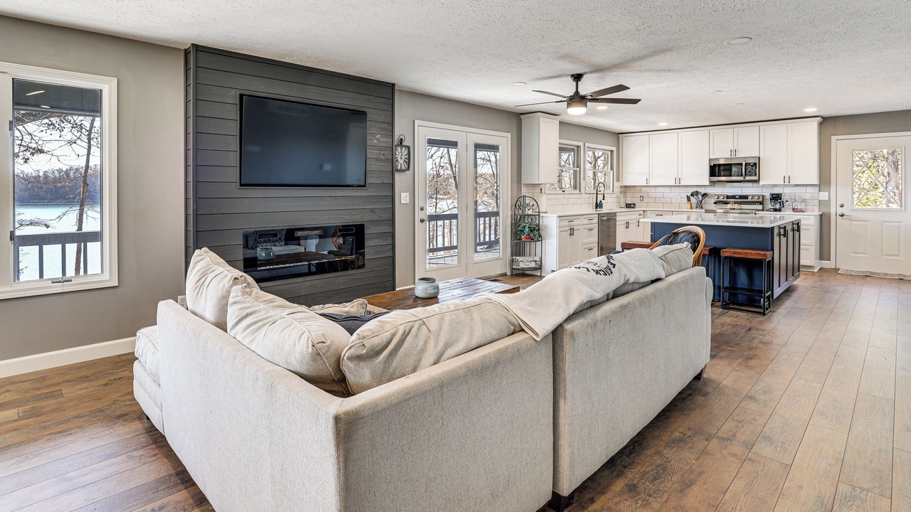 Photo of Bedroom in Shell Knob