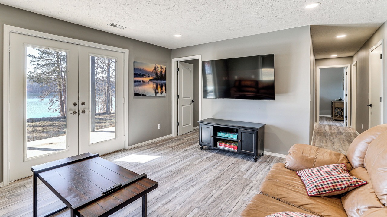 Photo of Livingroom in Shell Knob