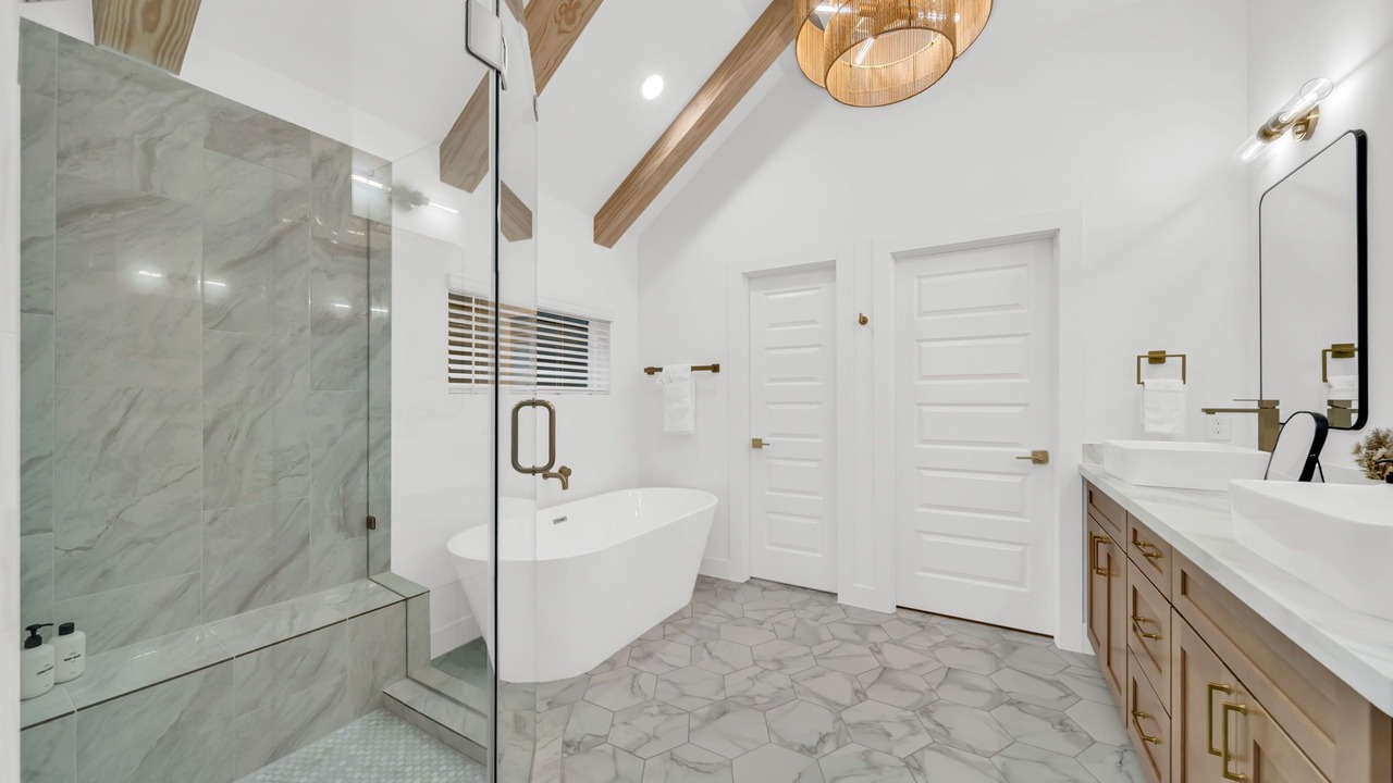 Photo of Bathroom in Shady Acres