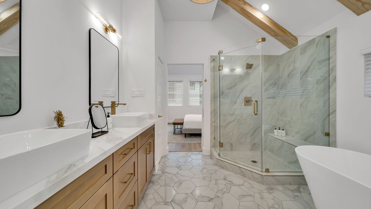 Photo of Bathroom in Shady Acres