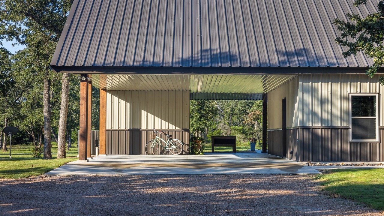 Photo of Outdoor in Fayetteville