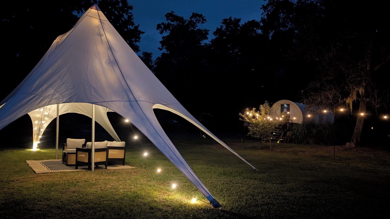 Photo of Outdoor in Putnam Hall