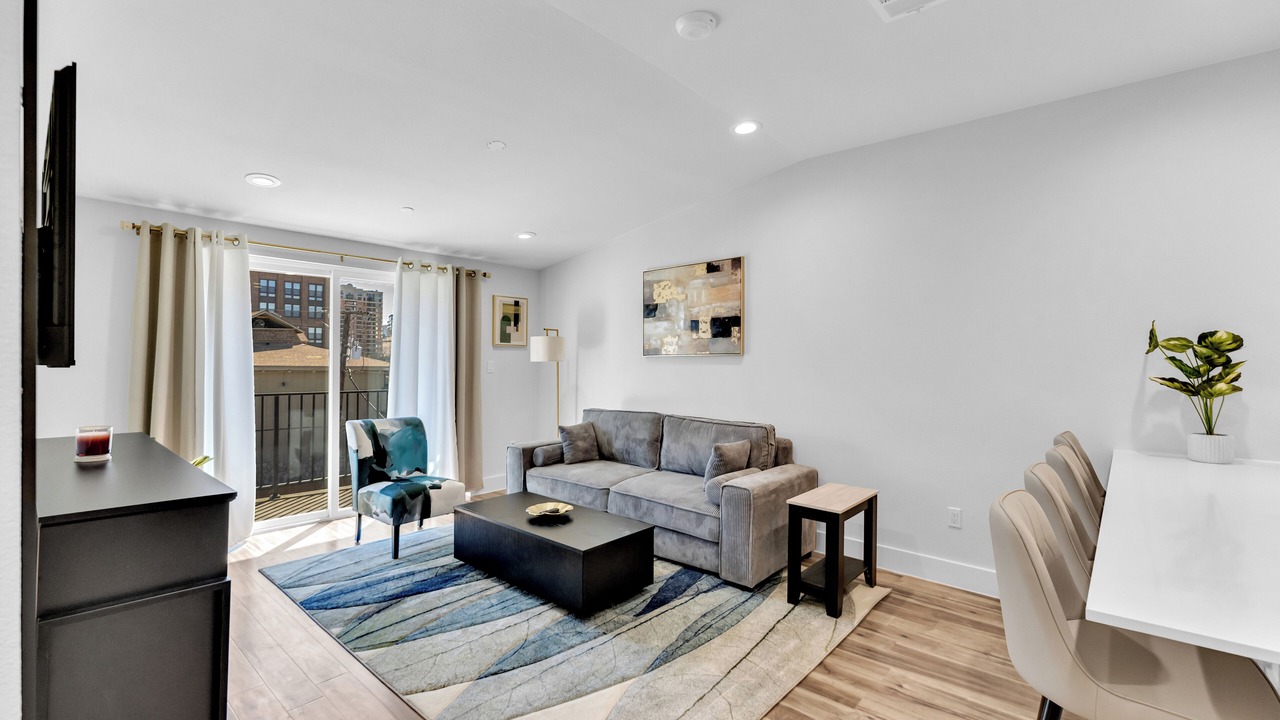 Photo of Livingroom in Oak Lawn
