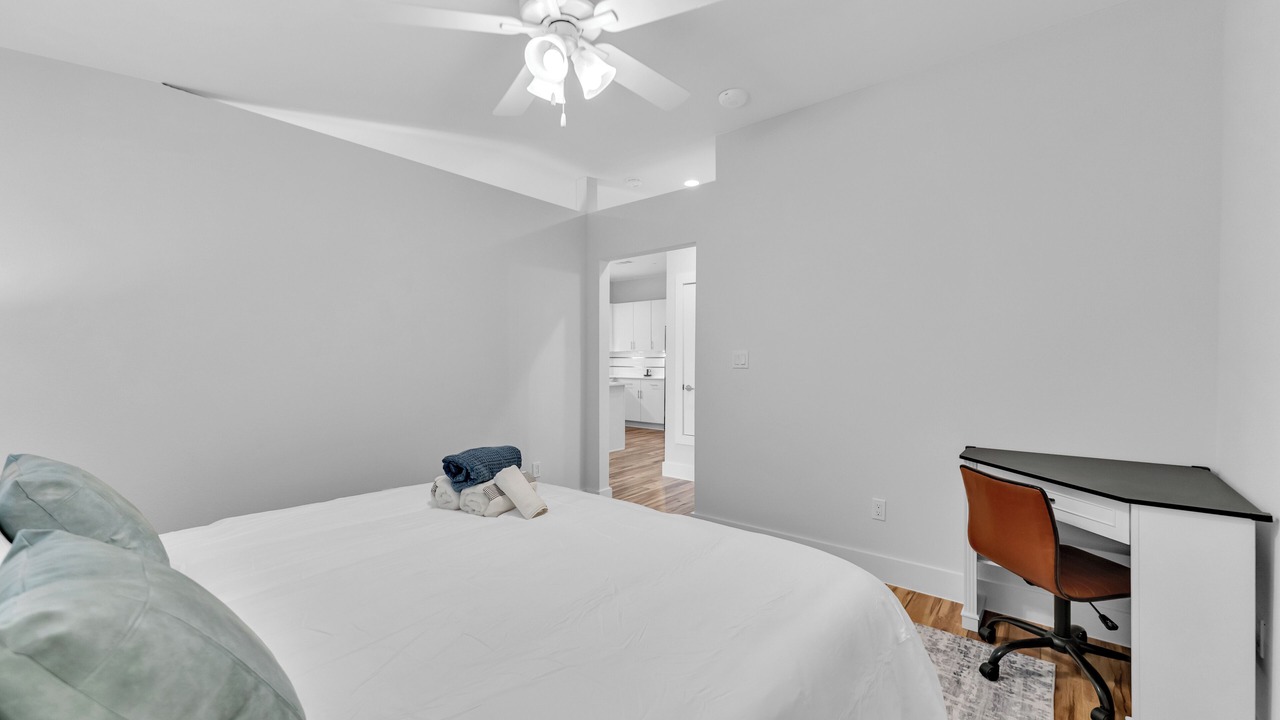 Photo of Bedroom in Oak Lawn