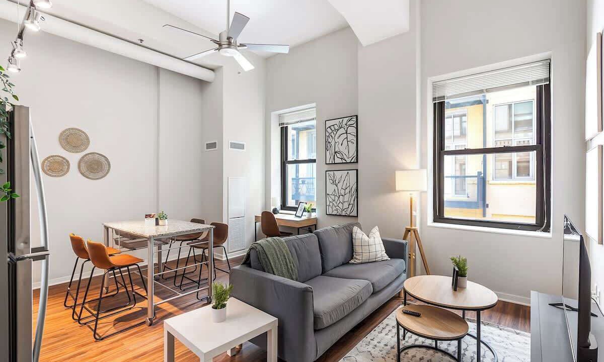 Photo of Livingroom in Downtown Cincinnati