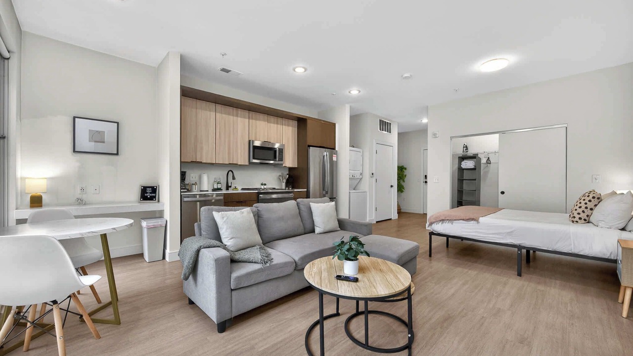Photo of Livingroom in Pendleton