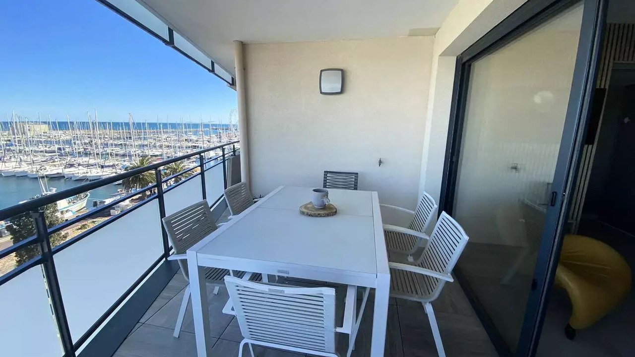 Photo of Outdoor in Le Port