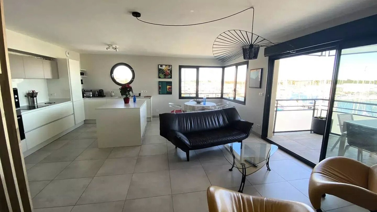 Photo of Livingroom in Le Port