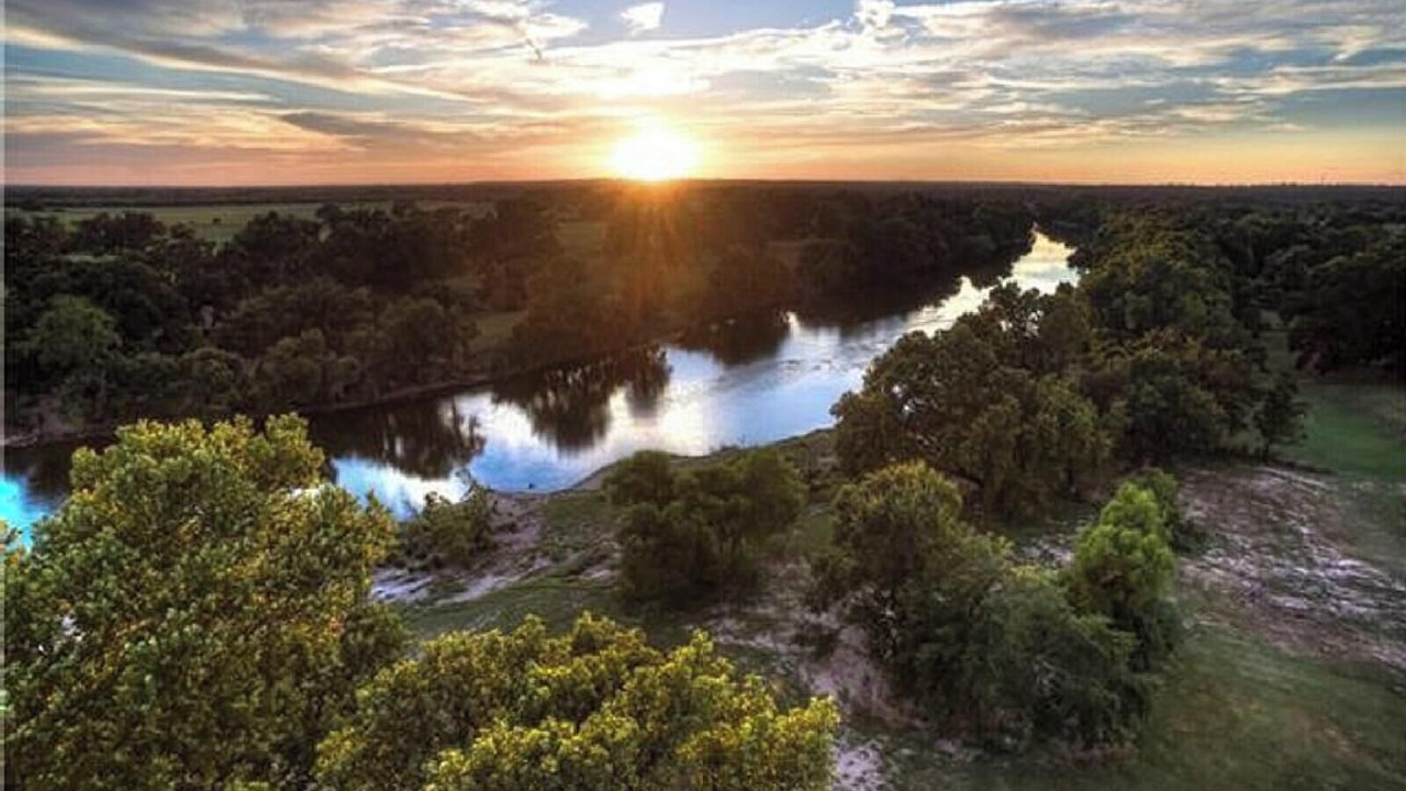 Photo of Others in Smithville