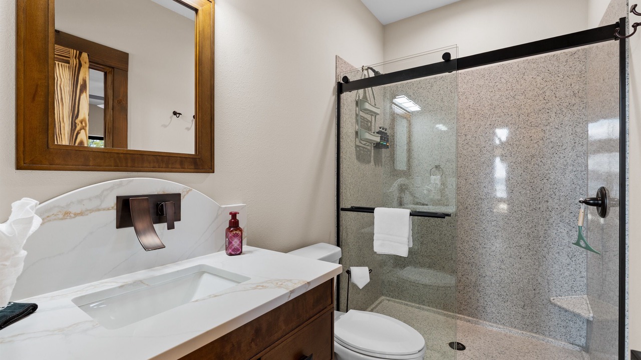 Photo of Bathroom in Lampe