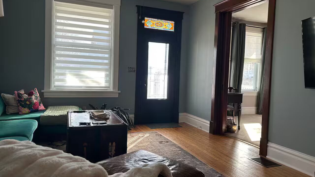 Photo of Livingroom in St. Charles